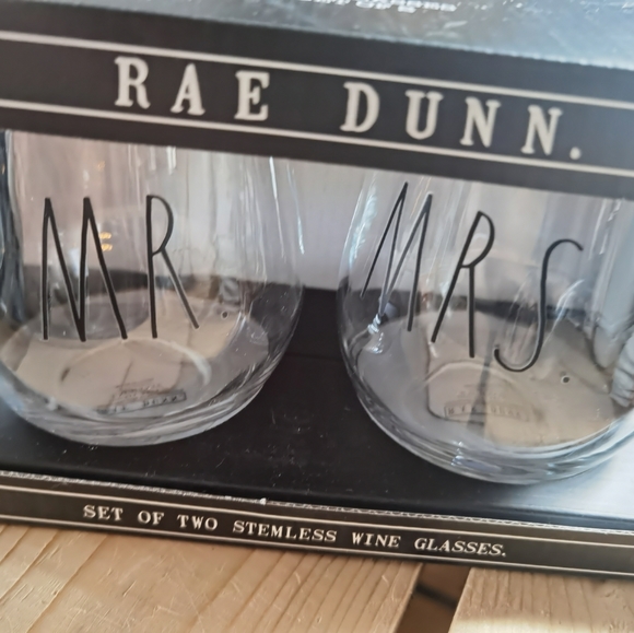 Mr and Mrs stemless glasses rae dunn - Picture 1 of 1